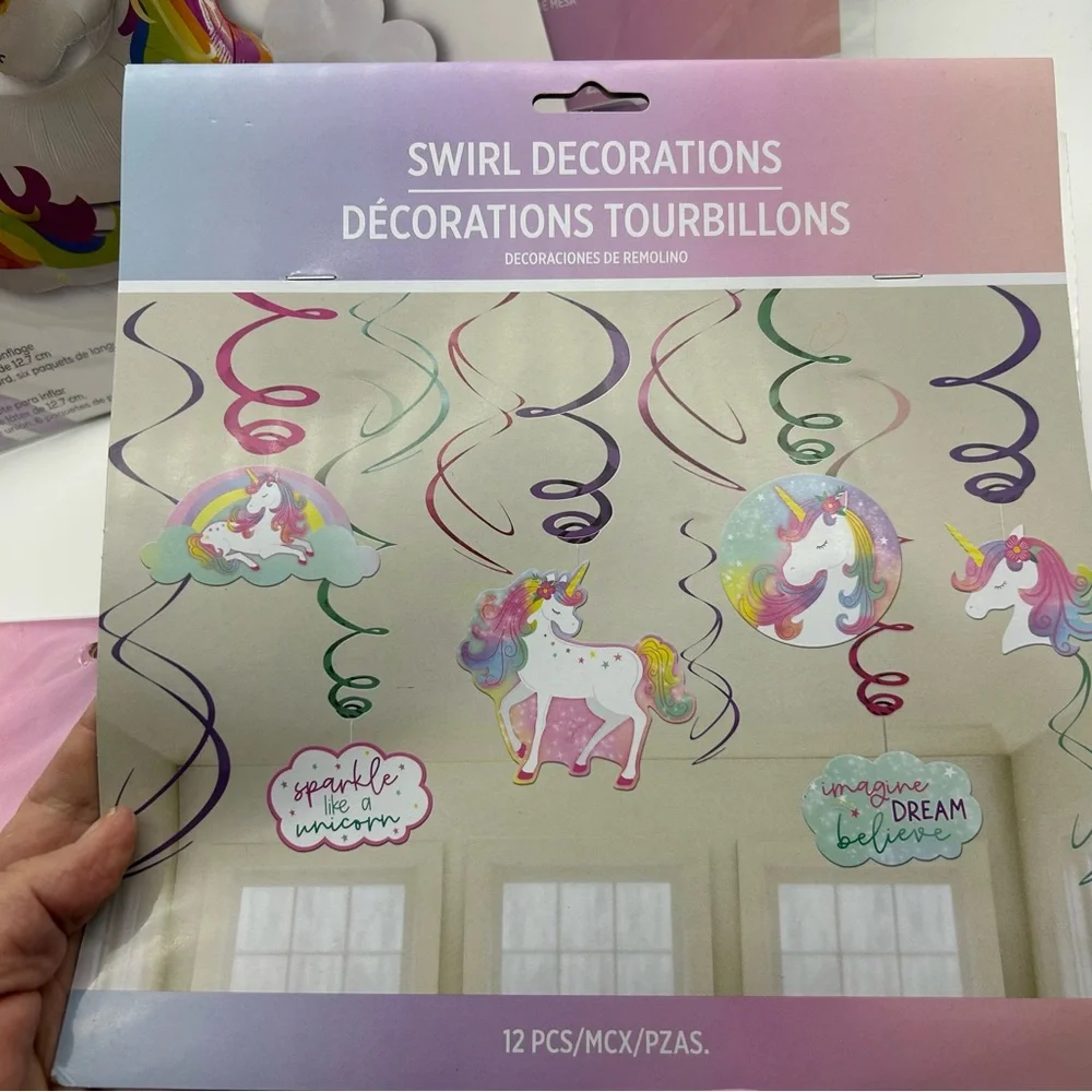 Unicorn Party Decoration Set‎ - Multicolor. More unicorn decorations in closet